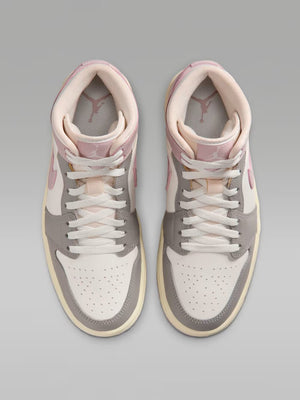 NIKE WMNS AIR JORDAN 1 MID