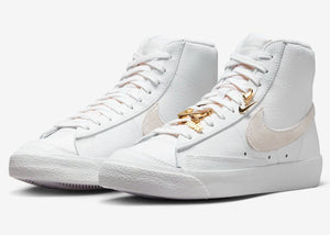 NIKE BLAZER MID '77 VNTG ESS