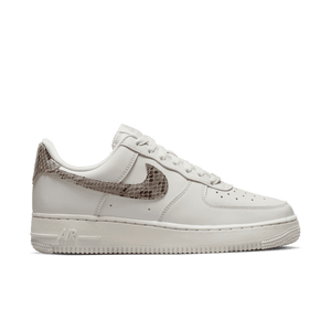 NIKE WMNS AIR FORCE 1 '07