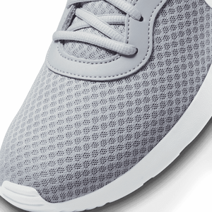 NIKE TANJUN