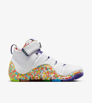 NIKE ZOOM LEBRON IV
