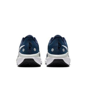 NIKE VOMERO 17