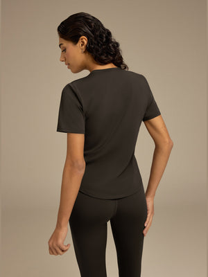 THE GIVING MOVEMENT WOMENS SOFTSKIN CURVED HEM T-SHIRT
