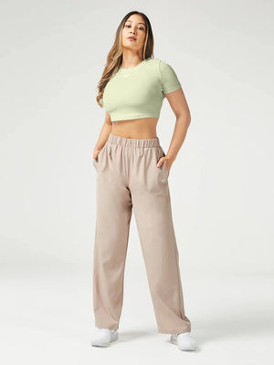 SQUATWOLF ESSENTIAL CROPPED TEE