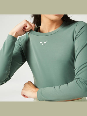 SQUATWOLF ESSENTIAL FULL SLEEVES CROP TOP