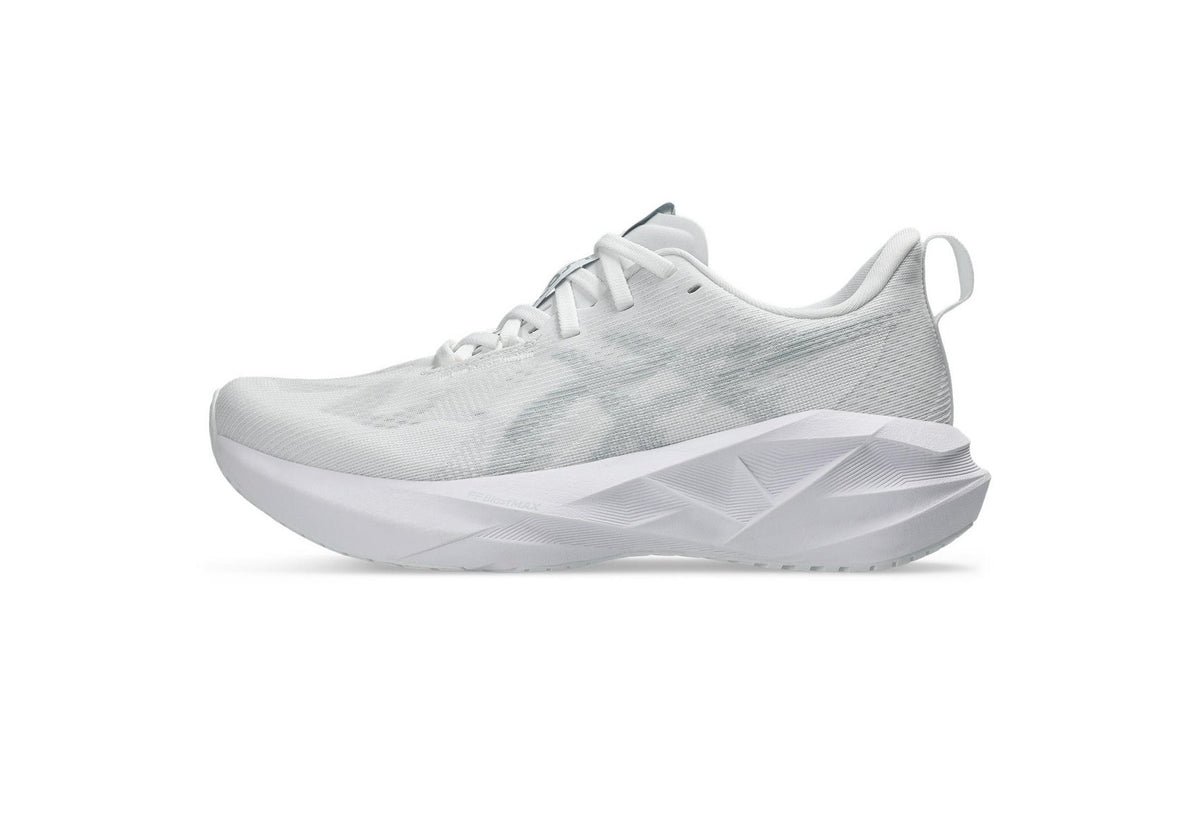 ASICS NOVABLAST 5