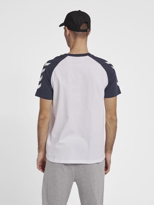 HUMMEL HMLLEGACY BLOCKED T-SHIRT