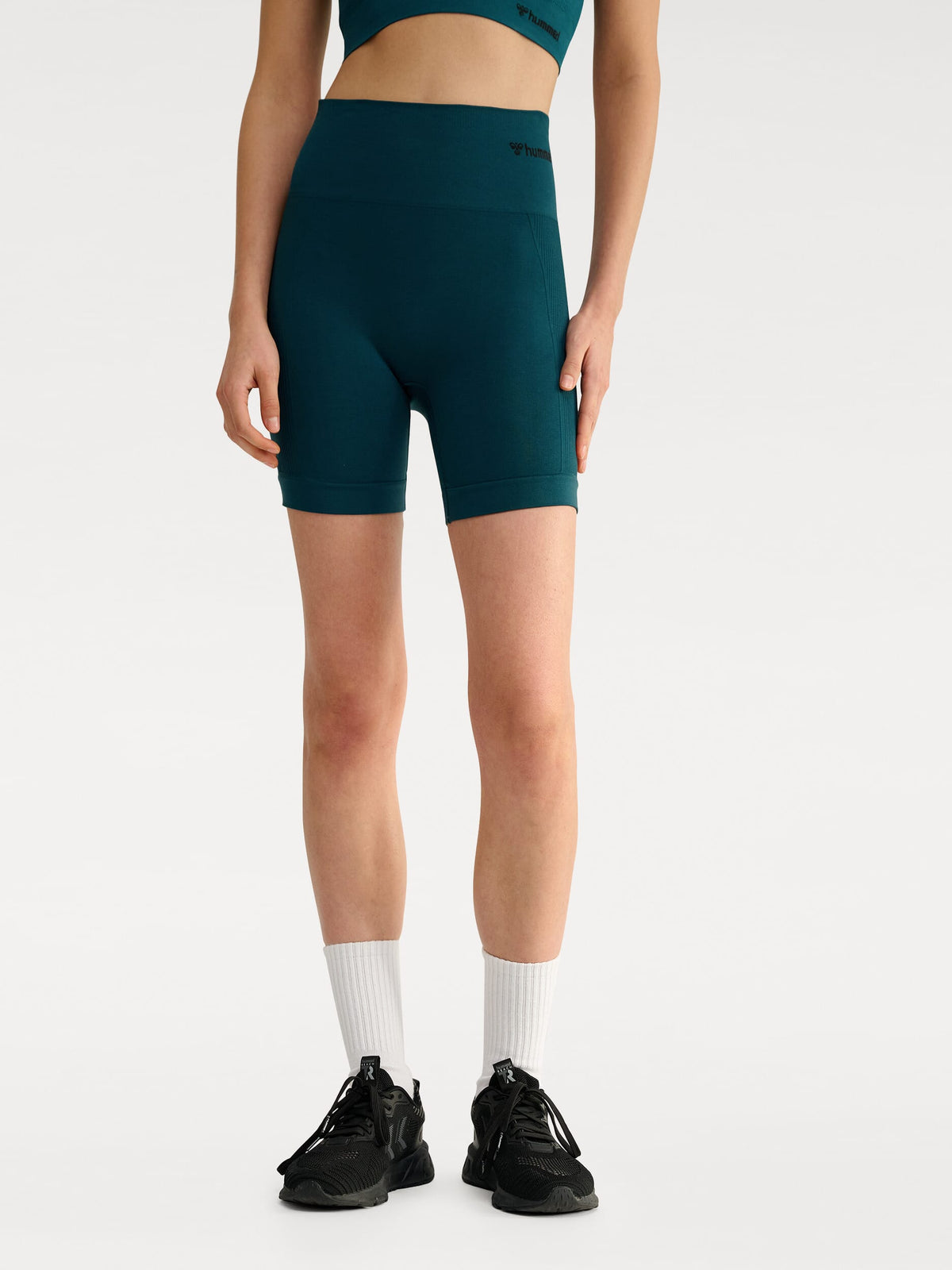 HUMMEL hmlTIF SEAMLESS SHORTS