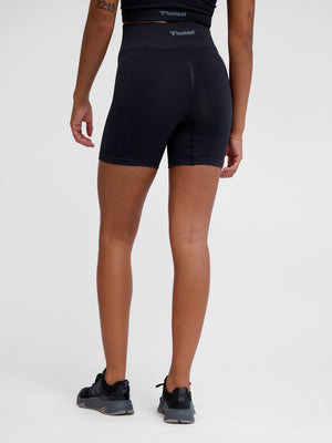HUMMEL hmlMT DEFINE SEAML SCRUNCH SHORTS
