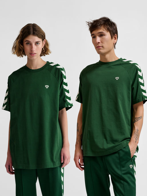 HUMMEL hmlARCHIVE LOOSE T-SHIRT S/S