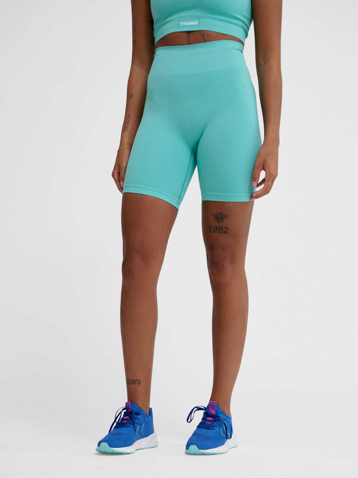 HUMMEL hmlALIVE SEAMLESS HIGH WAIST SHORTS