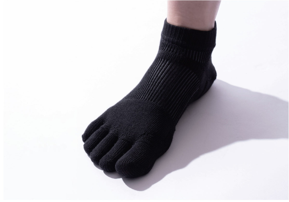 MIKASA NINJA SOCKS