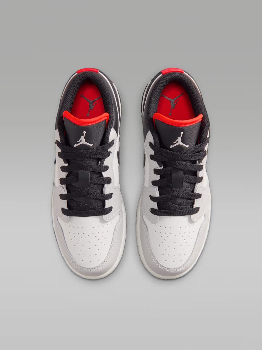 NIKE AIR JORDAN 1 LOW BG