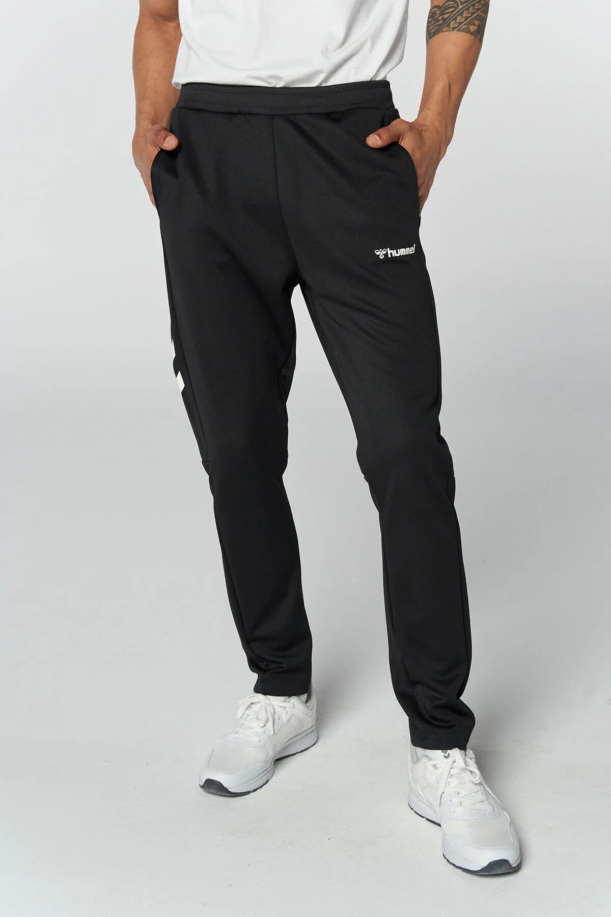 HUMMEL- HMLFALCONZO TAPERED PANTS