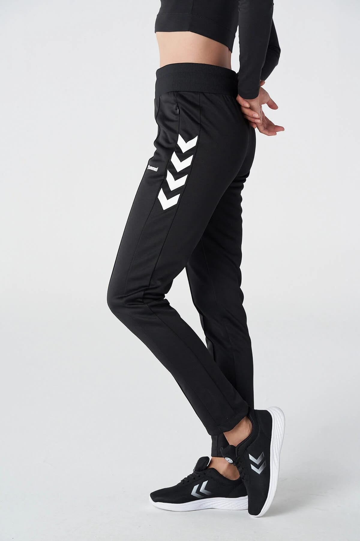 HUMMEL- HMLGENESA PANTS