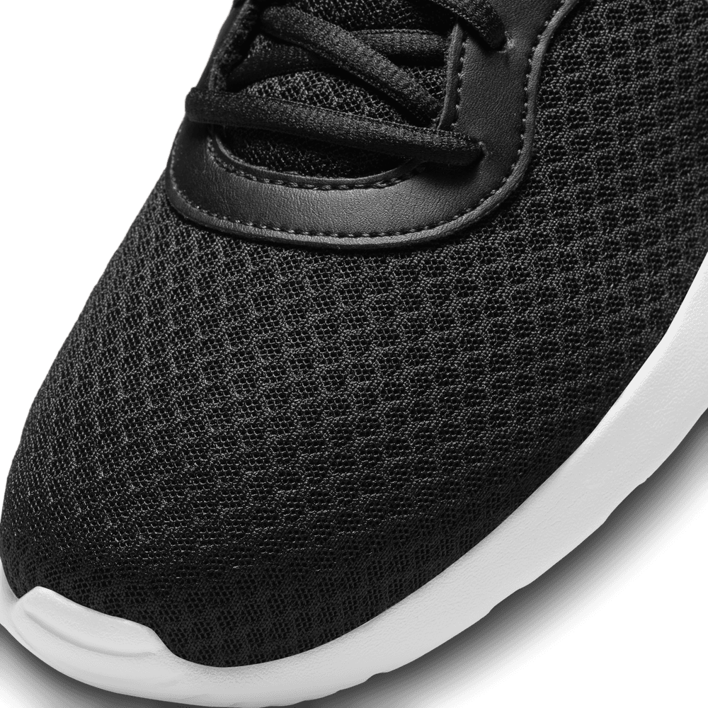 NIKE TANJUN