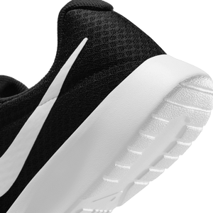 NIKE TANJUN