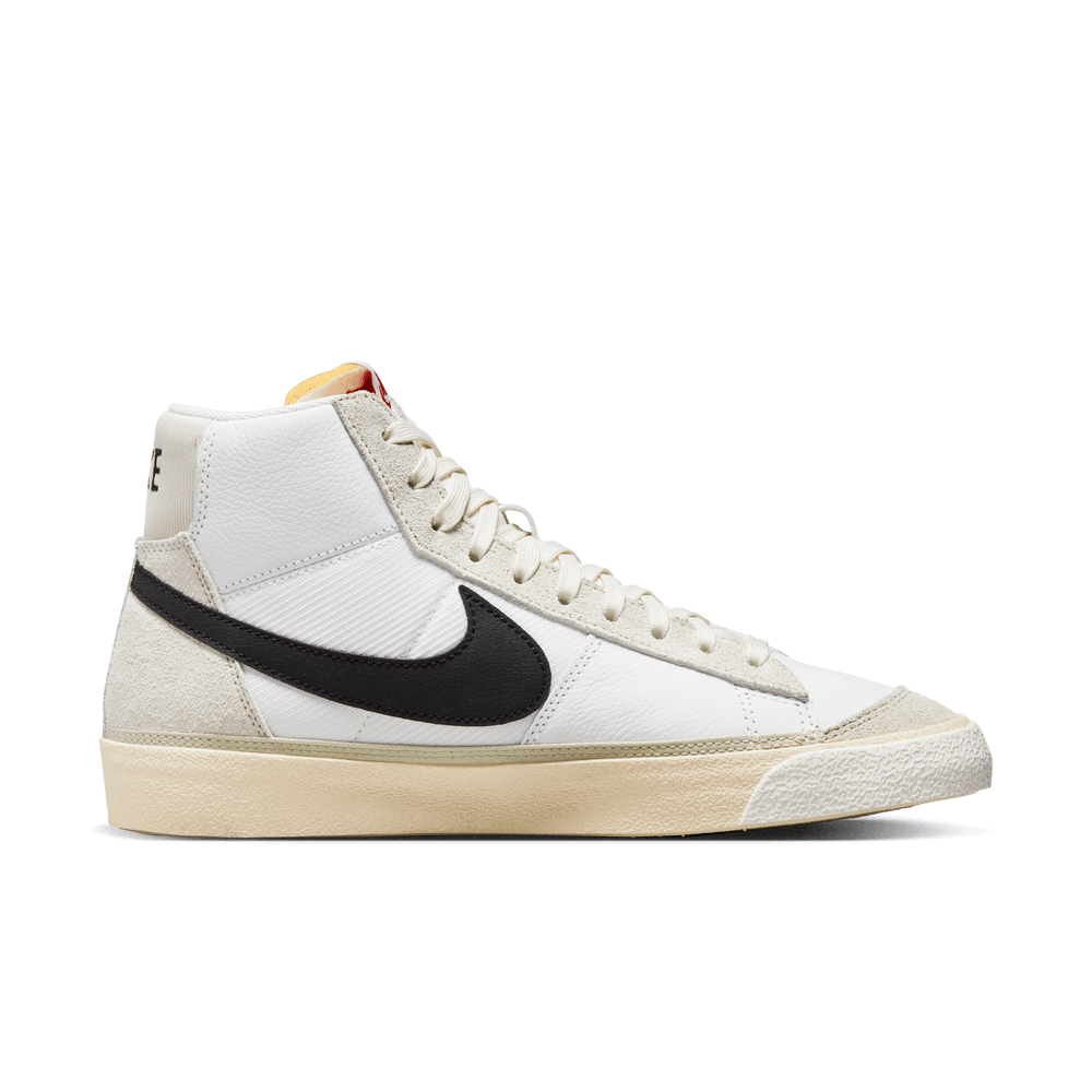 NIKE BLAZER MID PRO CLUB