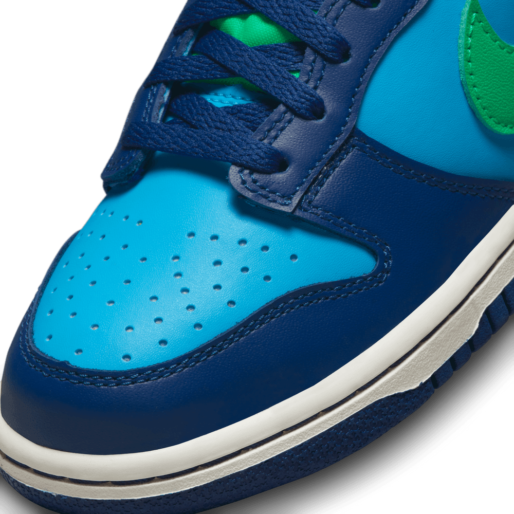 NIKE DUNK LOW(GS)