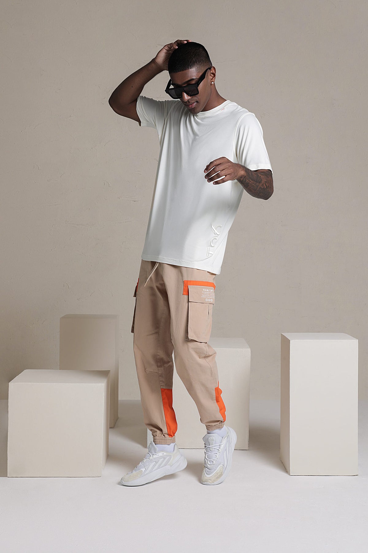 TRIBE OF 6 DAREEN GRAPHIC TEE