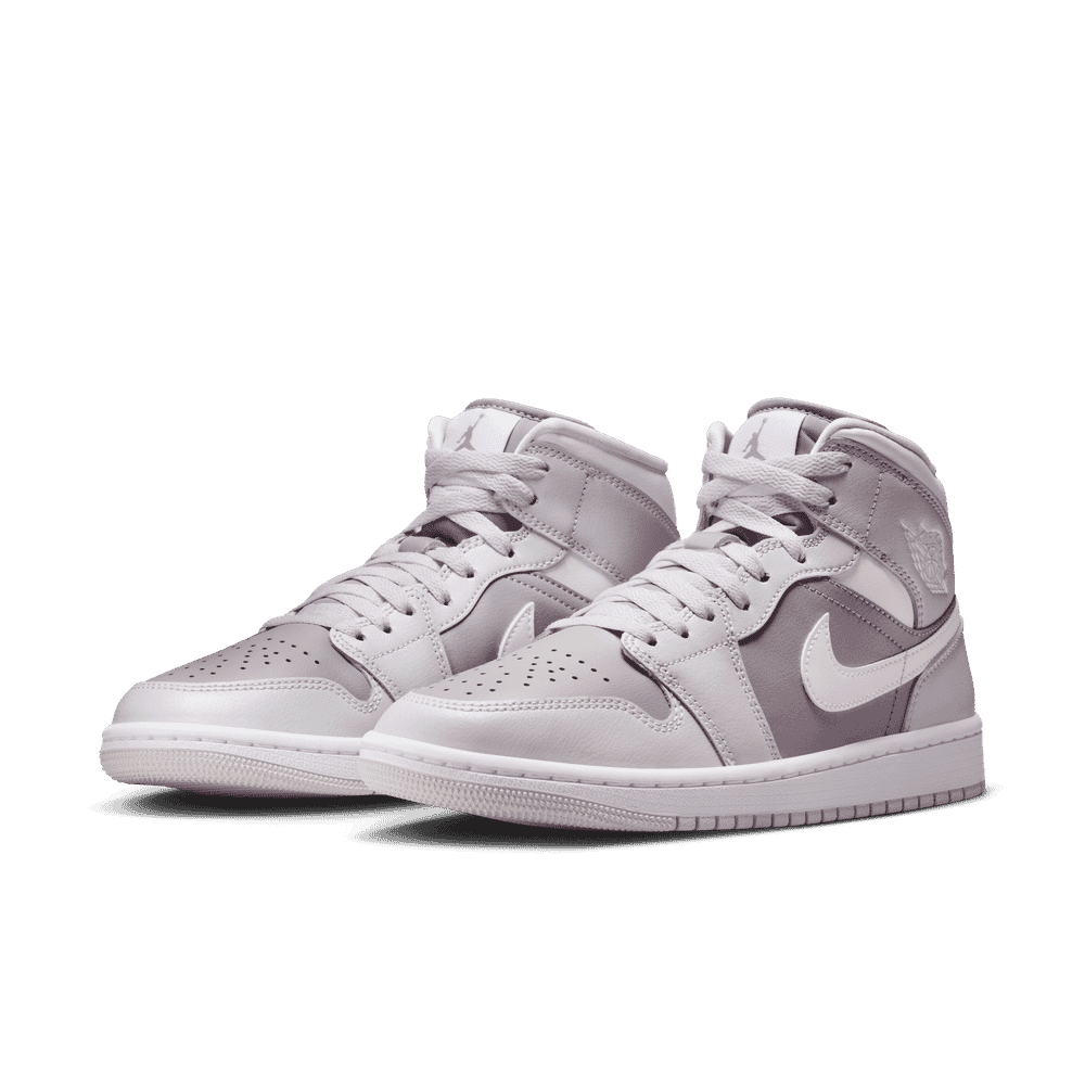NIKE WMNS AIR JORDAN 1 MID
