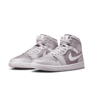 NIKE WMNS AIR JORDAN 1 MID