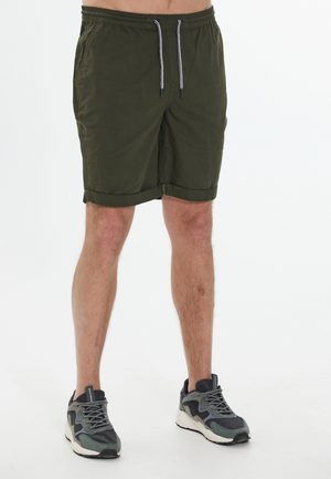 CRUZ GILCHREST M SHORTS