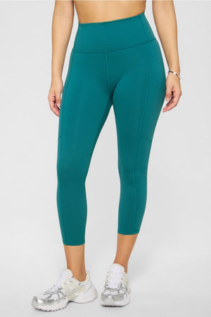 FABLETICS ON-THE-GO HIGH-WAISTED CAPRI 22"