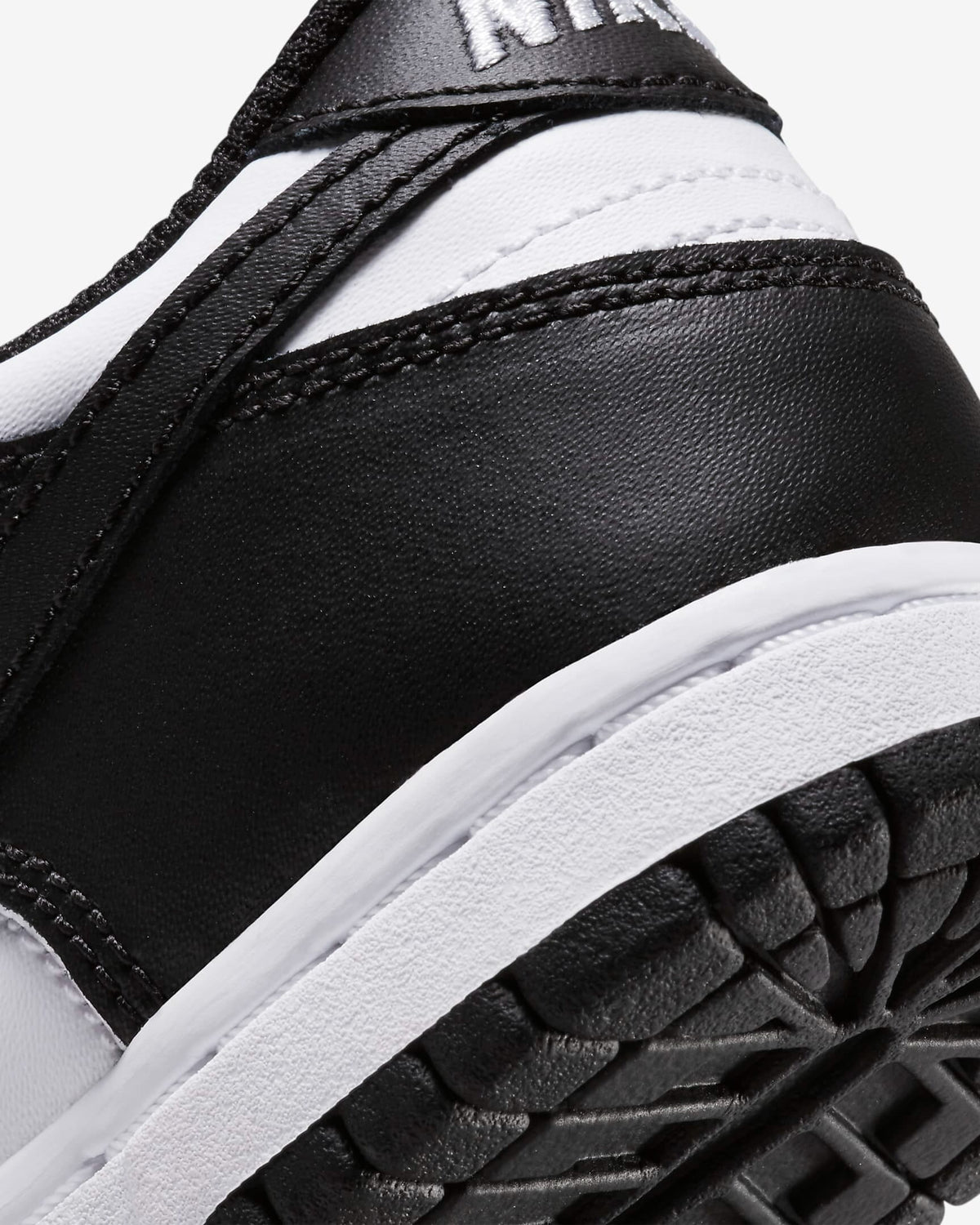 NIKE DUNK LOW BP