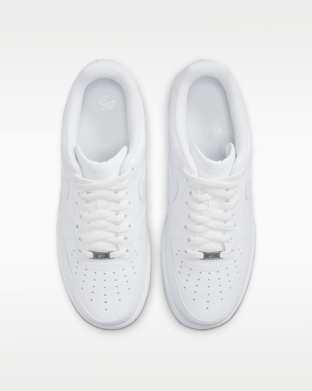 NIKE AIR FORCE 1 '07 LE