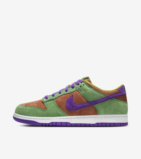 NIKE DUNK LOW SP