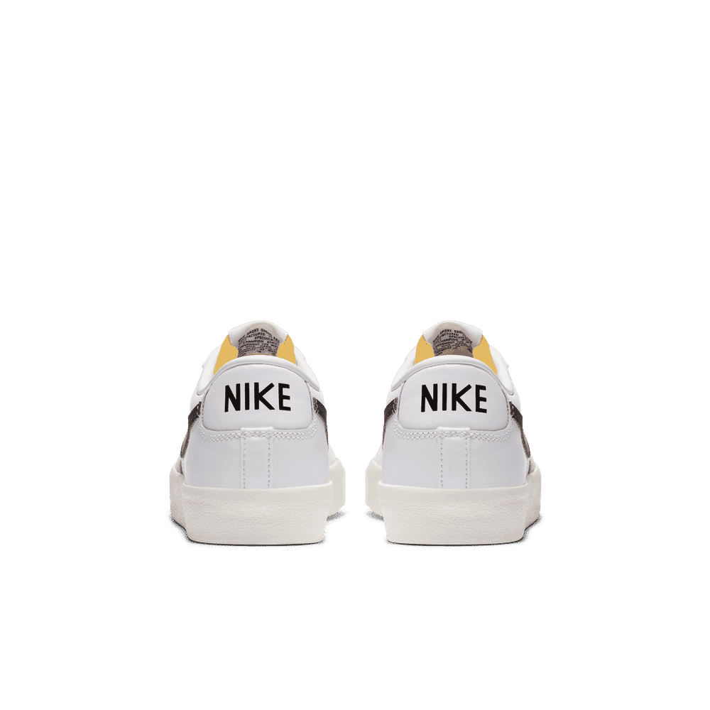 NIKE BLAZER LOW '77 ESS