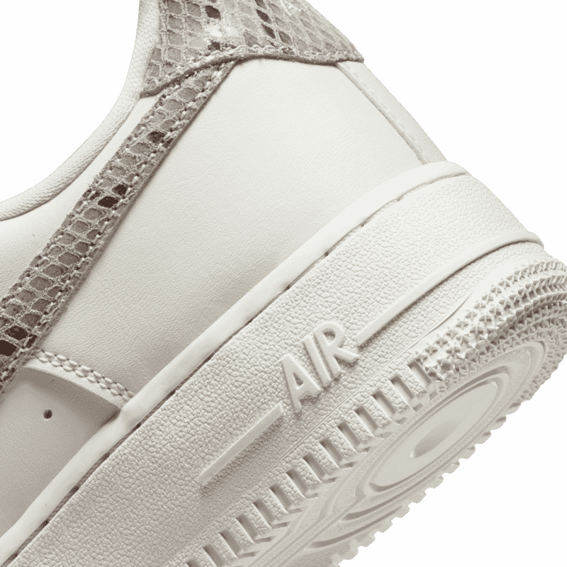 NIKE WMNS AIR FORCE 1 '07