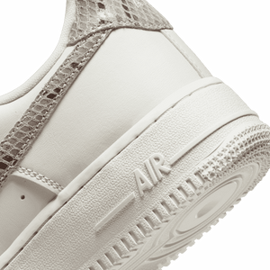 NIKE WMNS AIR FORCE 1 '07