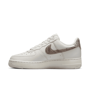 NIKE WMNS AIR FORCE 1 '07