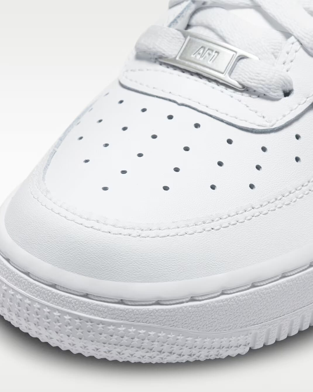 NIKE AIR FORCE 1 LE BG