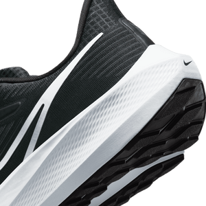NIKE AIR ZOOM PEGASUS 39