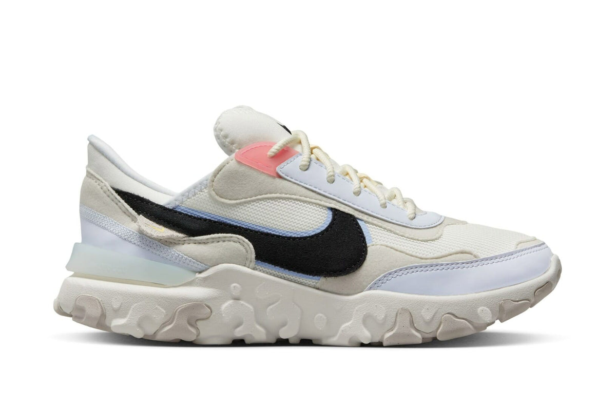 W NIKE REACT R3VISION