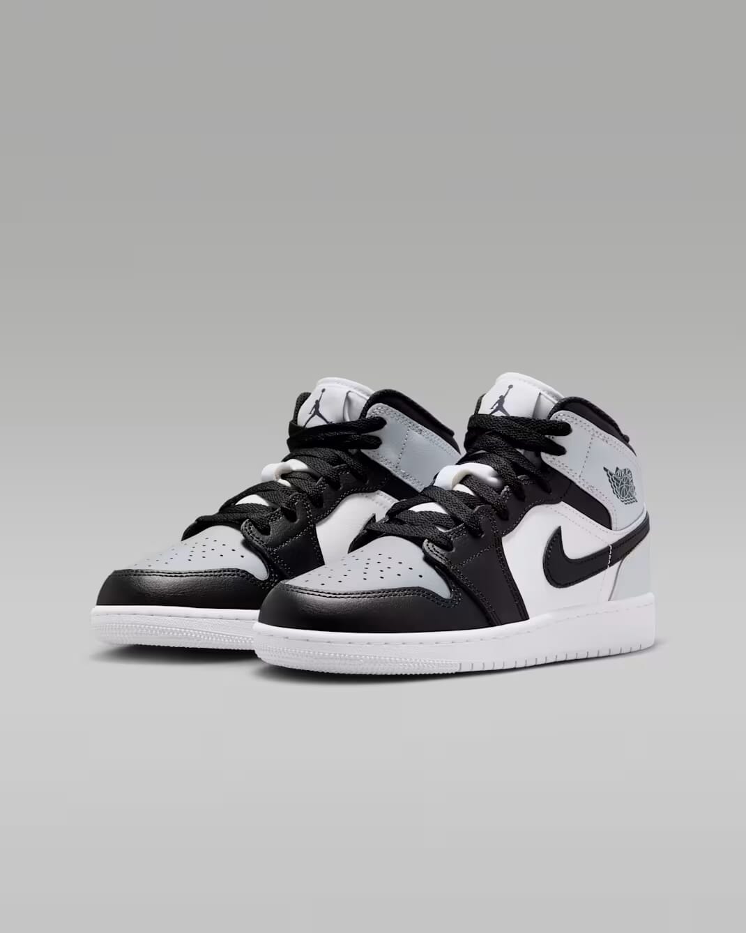 NIKE AIR JORDAN 1 MID BG