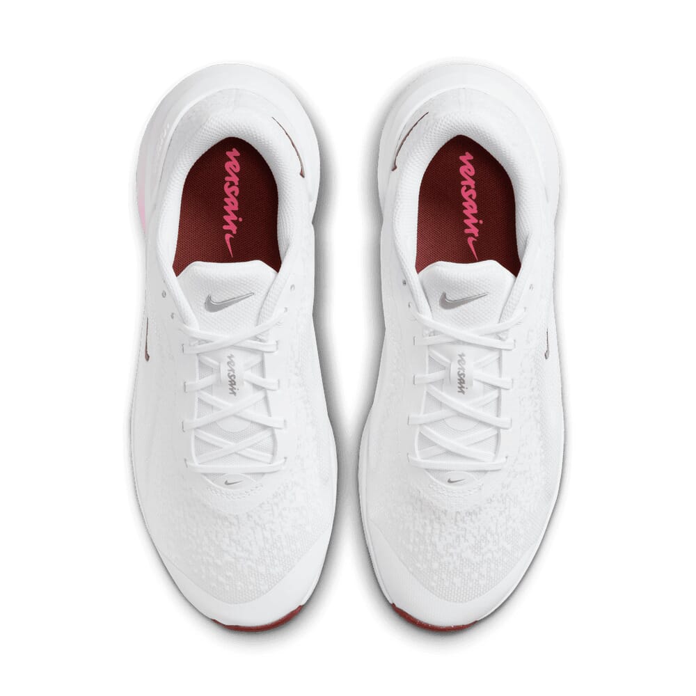 W NIKE VERSAIR