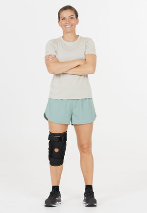 ENDURANCE PROTECH OPEN KNEE SUPPORT W/ JOINTS