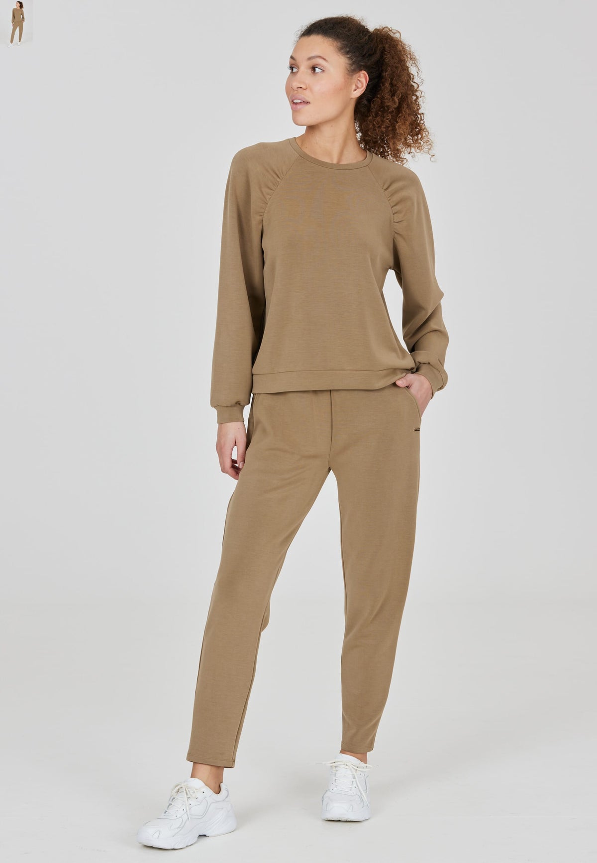 ATHLECIA JILLNANA W BALLOON SLEEVE SWEAT