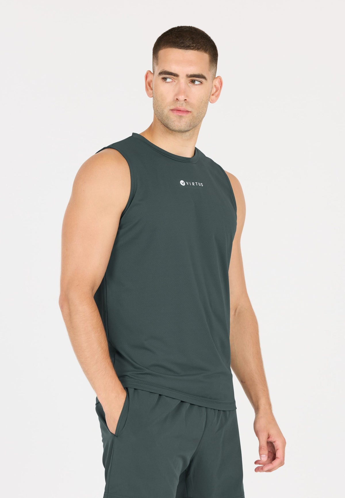 VIRTUS Roger M Hyperstretch Sleeveless Tee