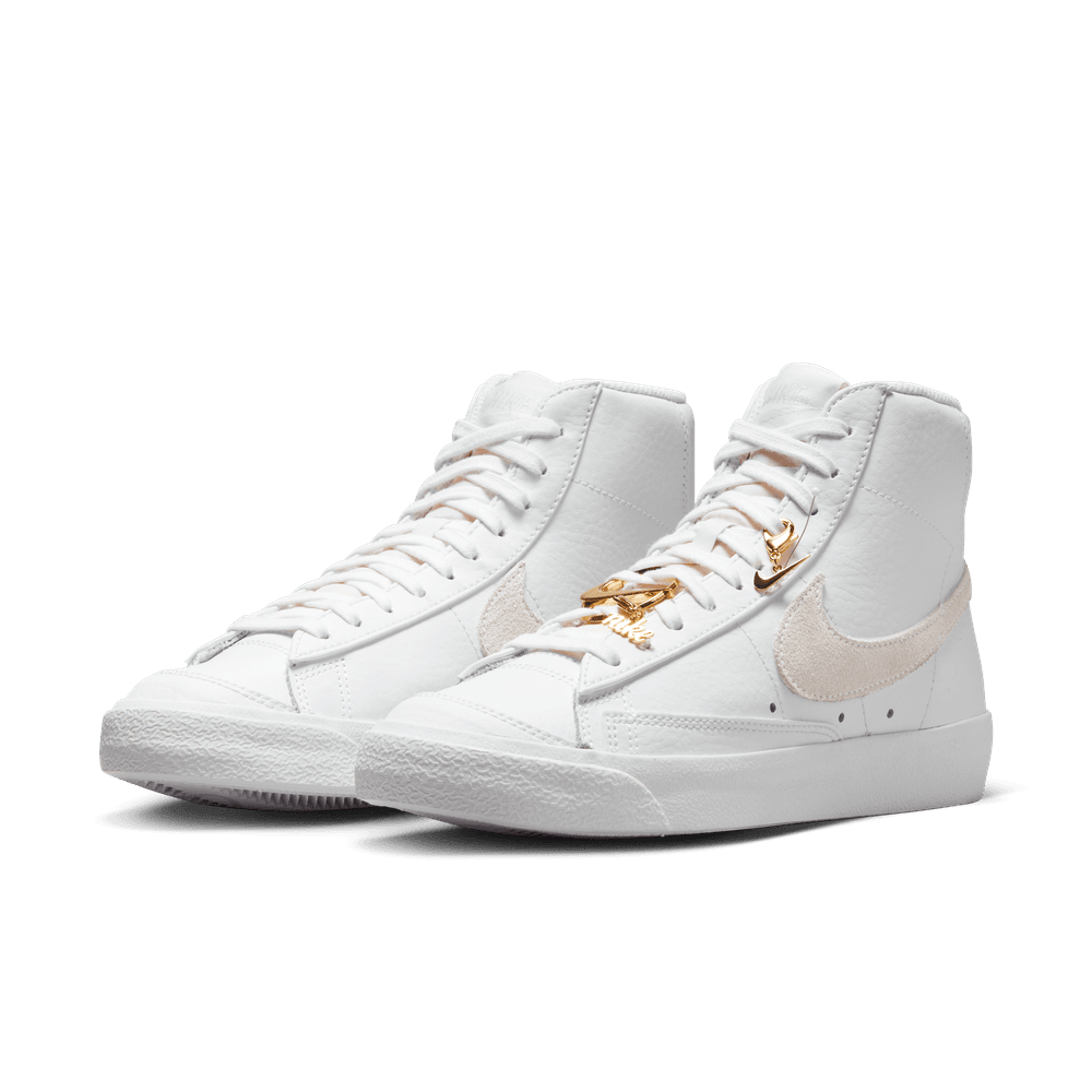 WMNS NIKE BLAZER MID '77 AC
