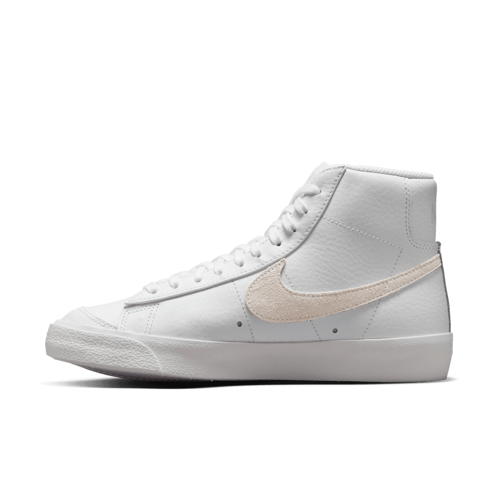 WMNS NIKE BLAZER MID '77 AC