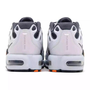 NIKE AIR MAX PLUS DRIFT