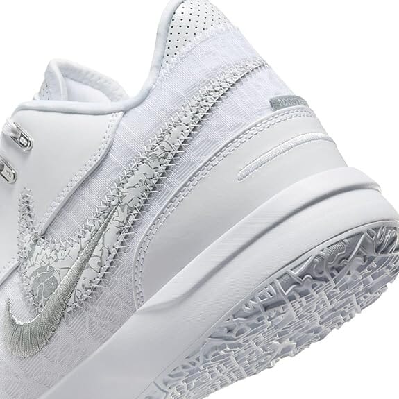 NIKE ZOOM LEBRON NXXT GEN AMPD