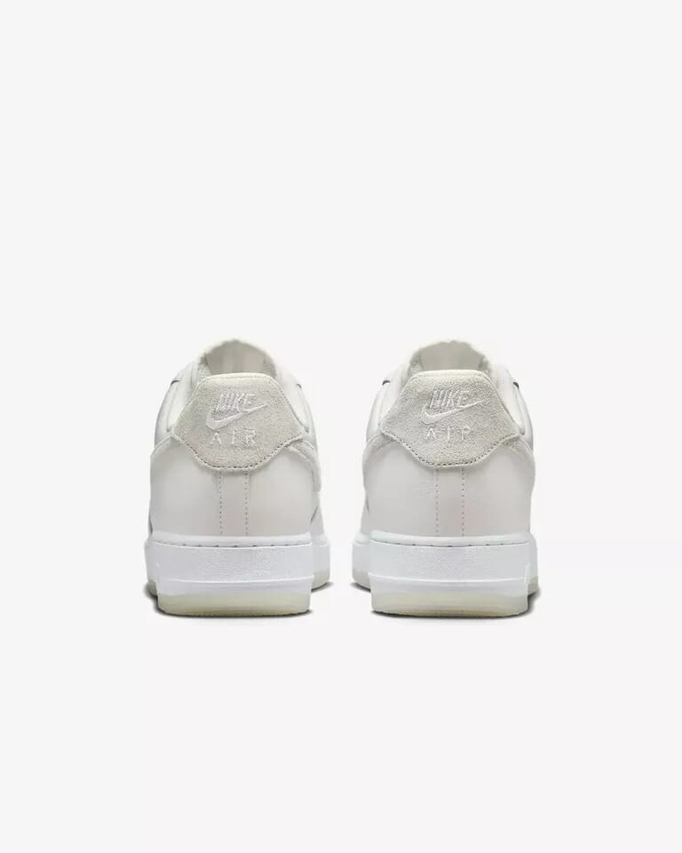 NIKE AIR FORCE 1 '07 LV8