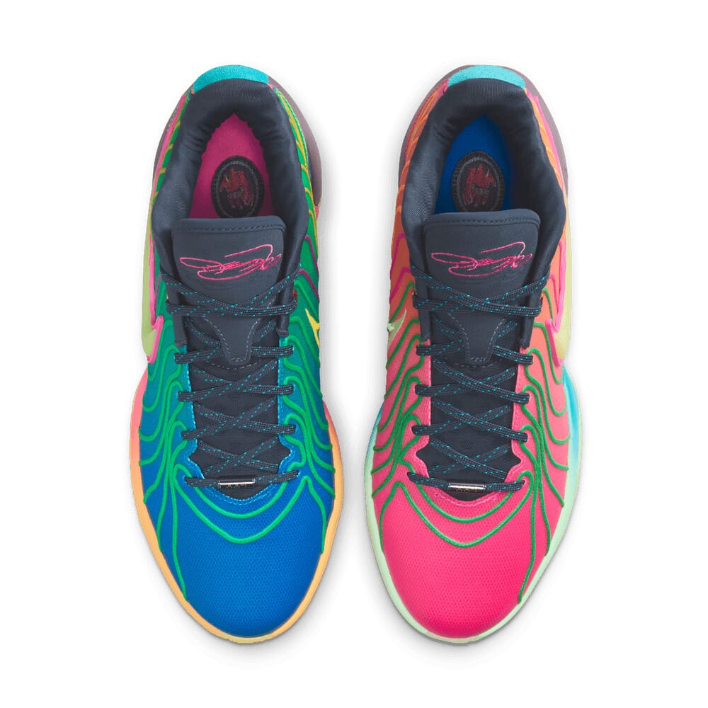 NIKE LEBRON XXI