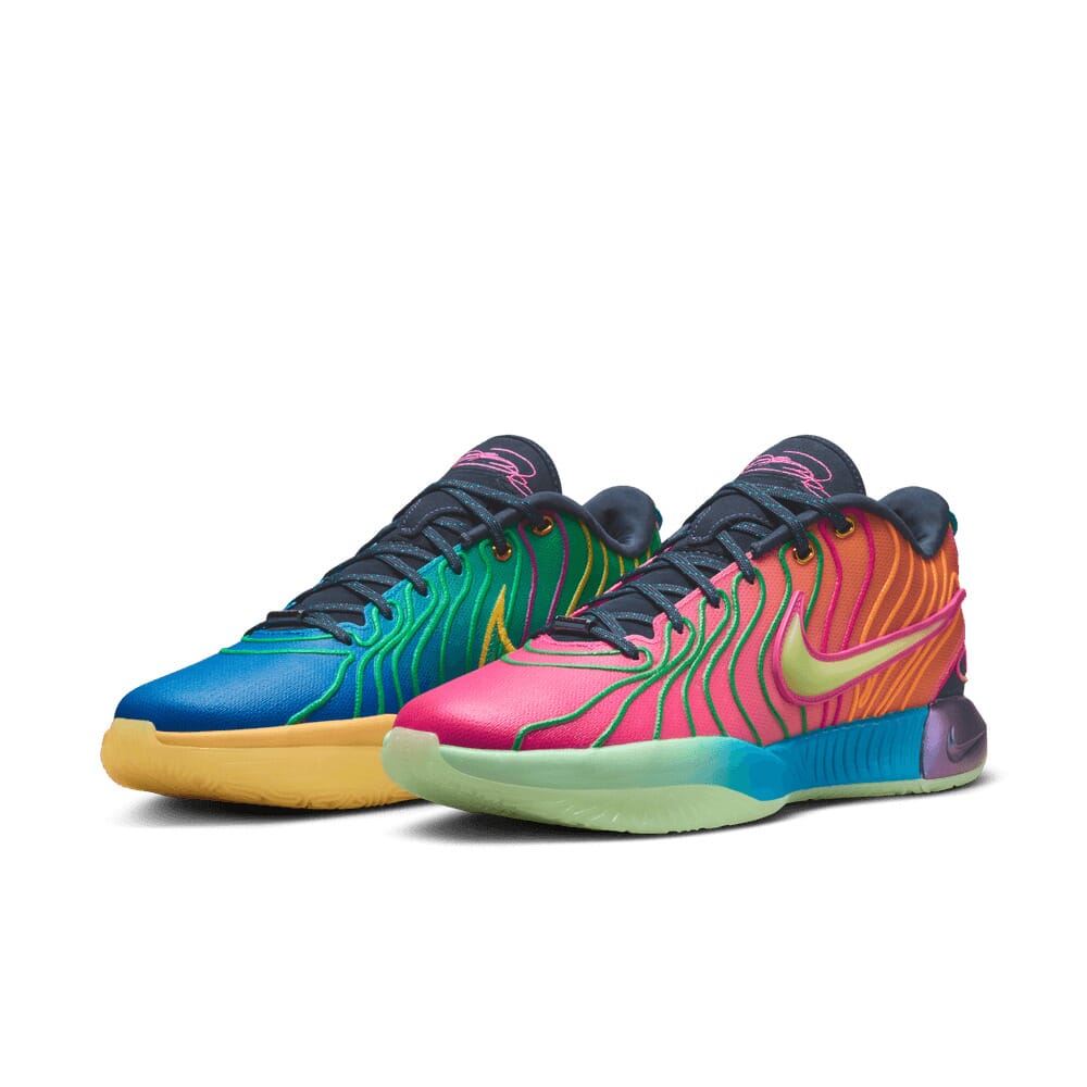 NIKE LEBRON XXI